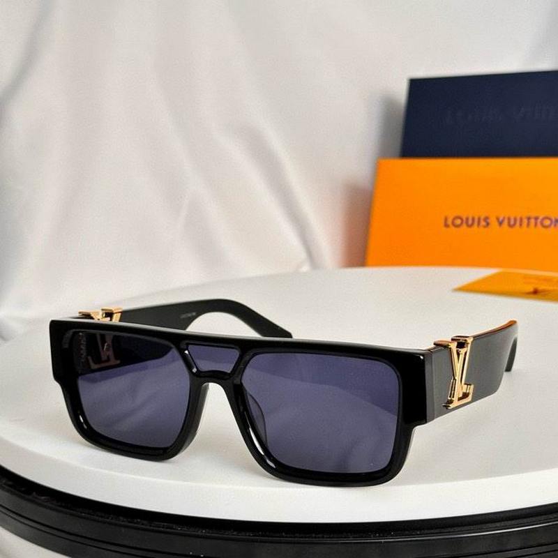 LV Sunglasses 162